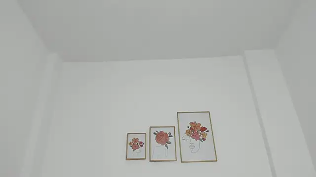 hellzel moon online show from October 10, 2025, 7:02 pm