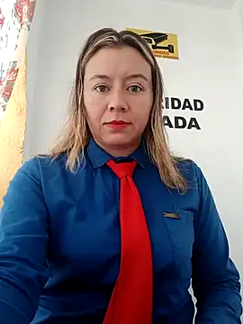 Hannah-colx online show from November 22, 2025, 3:55 pm