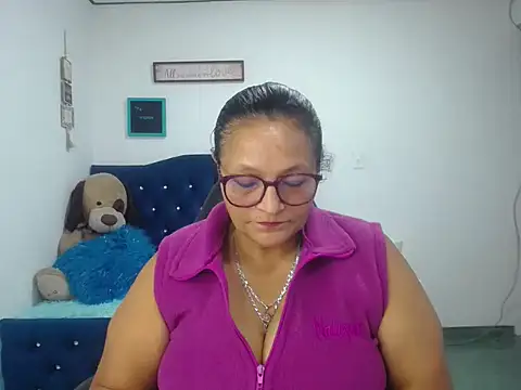  Cristal online show from September 10, 2025, 6:08 pm