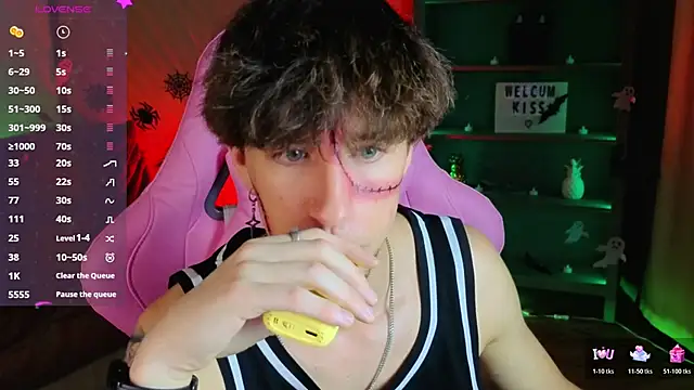 mark caron online show from October 31, 2025, 8:32 pm