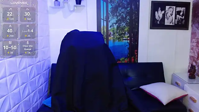 Eva Roussell online show from November 13, 2025, 3:55 pm