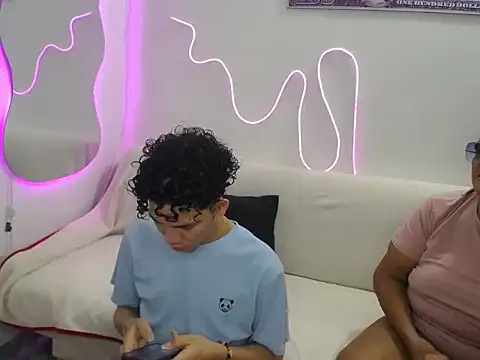 Snapshot of brutal_dirty_sex chatting on October 11, 2025, 9:24 pm brutal dirty sex online show from October 11, 2025, 9:24 pm