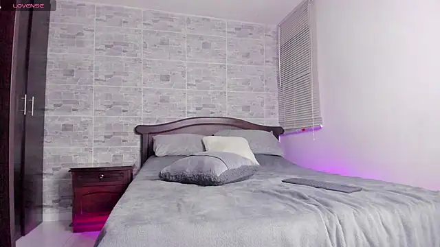 Snapshot of DavisFirb chatting on October 29, 2025, 2:25 am DavisFirb online show from October 29, 2025, 2:25 am