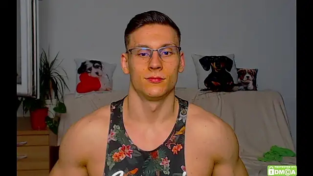 ZeinMiracles online show from March 13, 2026, 10:05 pm