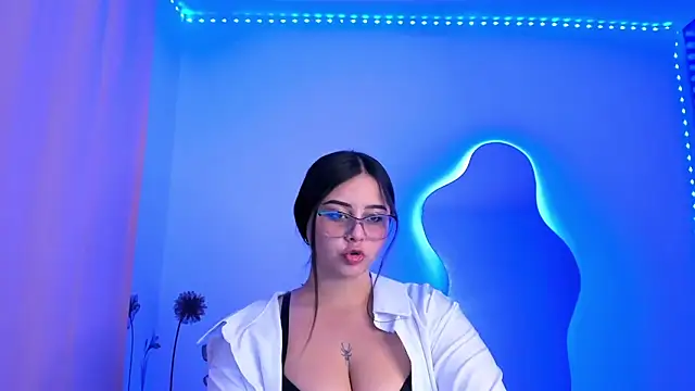 Snapshot of val_ferrer chatting on September 30, 2025, 11:54 pm val ferrer online show from September 30, 2025, 11:54 pm