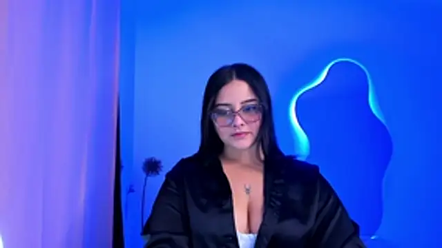 Snapshot of val_ferrer chatting on October 7, 2025, 2:53 am val ferrer online show from October 7, 2025, 2:53 am