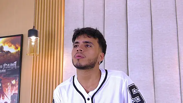 AlexanderJordan online show from November 17, 2025, 11:32 pm