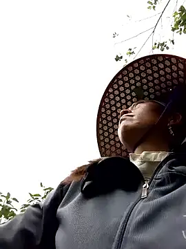 tcm-cute online show from September 14, 2025, 7:29 am