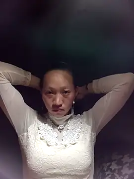 tcm-cute online show from October 22, 2025, 2:17 pm