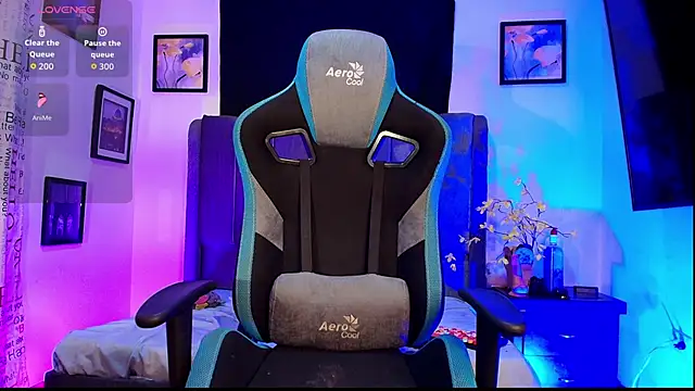 Michael Lopez 1 online show from October 2, 2025, 11:23 pm