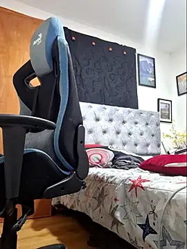 Michael Lopez 1 online show from November 7, 2025, 11:05 pm