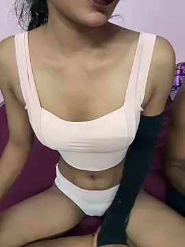 Sexy-BF GF online show from September 20, 2025, 4:13 am