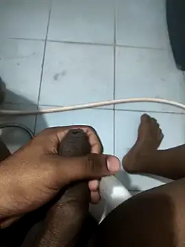 Leon hot33 online show from March 28, 2026, 1:49 am