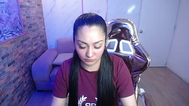 Ivony18 b online show from September 9, 2025, 3:17 am