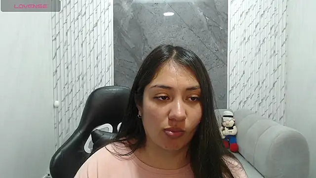 Ivony18 b online show from December 19, 2025, 3:13 am