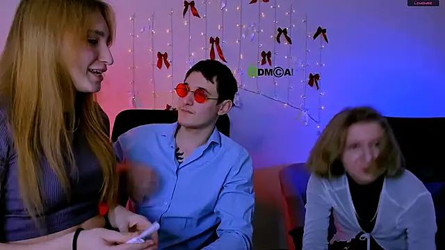 beauty ginger  online show from February 8, 2026, 9:18 pm