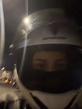 AlannaEvons online show from April 10, 2026, 12:05 am