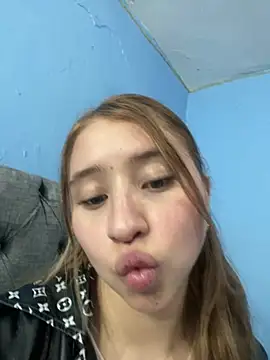 mia skys online show from January 14, 2026, 3:01 am