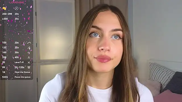 Moonlight1Sonata1 online show from September 25, 2025, 9:02 am