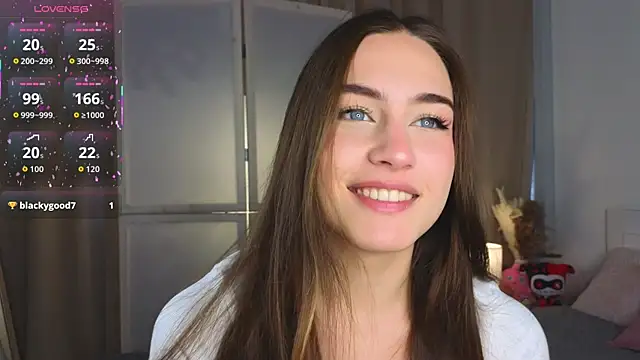 Moonlight1Sonata1 online show from October 19, 2025, 9:10 am