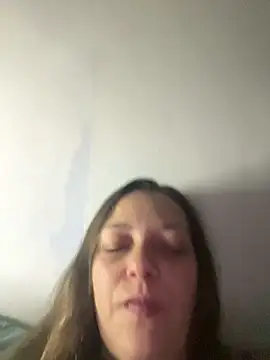 Snapshot of Scarlett28_uk chatting on November 3, 2025, 9:48 pm Scarlett28 uk online show from November 3, 2025, 9:48 pm