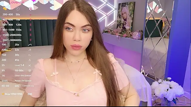 MimiFors online show from May 14, 2026, 7:53 pm