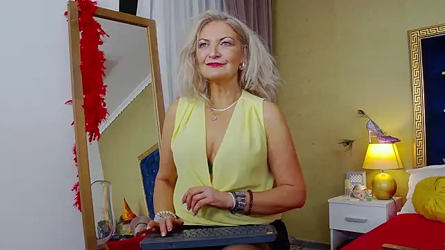 Allura Jenson online show from October 30, 2025, 8:42 pm