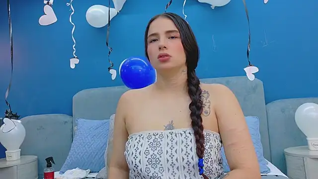 Ashley Evans22 online show from October 11, 2025, 4:27 pm