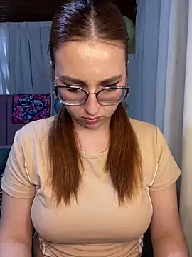 CoraVibes online show from February 20, 2026, 9:48 pm