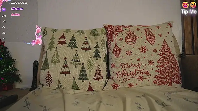 Roxybeautyy online show from November 10, 2025, 9:30 am