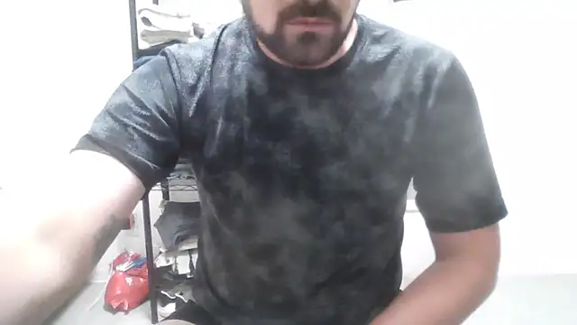 Snapshot of hornyjoe_xxx chatting on October 17, 2025, 1:25 pm hornyjoe xxx online show from October 17, 2025, 1:25 pm