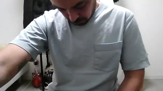 Snapshot of hornyjoe_xxx chatting on December 15, 2025, 12:31 pm hornyjoe xxx online show from December 15, 2025, 12:31 pm