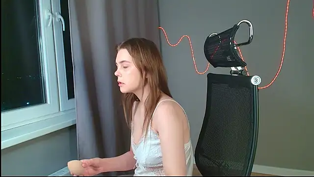 Snapshot of LeksaLove chatting on February 25, 2026, 8:29 pm LeksaLove online show from February 25, 2026, 8:29 pm