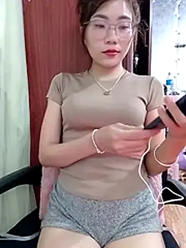 MyMy08 online show from November 28, 2025, 11:35 am