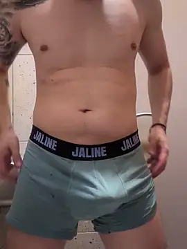 Snapshot of 9999Alez chatting on October 11, 2025, 7:23 pm 9999Alez online show from October 11, 2025, 7:23 pm