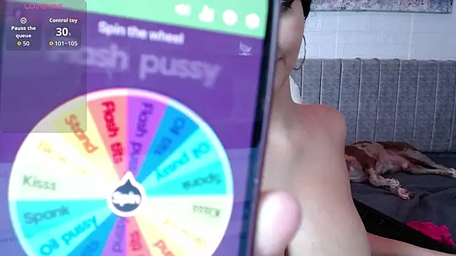 Snapshot of Carolinne_Mel chatting on September 22, 2025, 11:29 pm Carolinne Mel online show from September 22, 2025, 11:29 pm