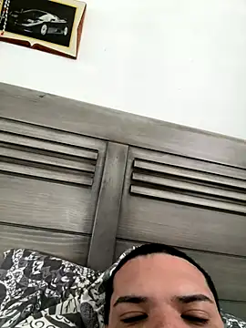 YadielPublic online show from September 20, 2025, 4:41 pm