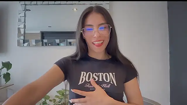 Snapshot of sasha_jonne chatting on January 11, 2026, 6:35 pm sasha jonne online show from January 11, 2026, 6:35 pm