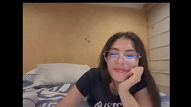 Snapshot of sasha_jonne chatting on January 12, 2026, 6:40 am sasha jonne online show from January 12, 2026, 6:40 am