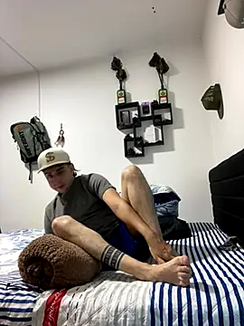 Jaguer2213 online show from November 4, 2025, 3:27 am