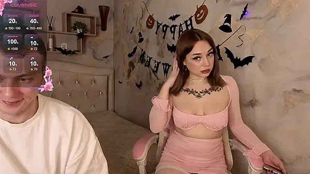 Crystal-Nuts online show from October 23, 2025, 8:29 pm