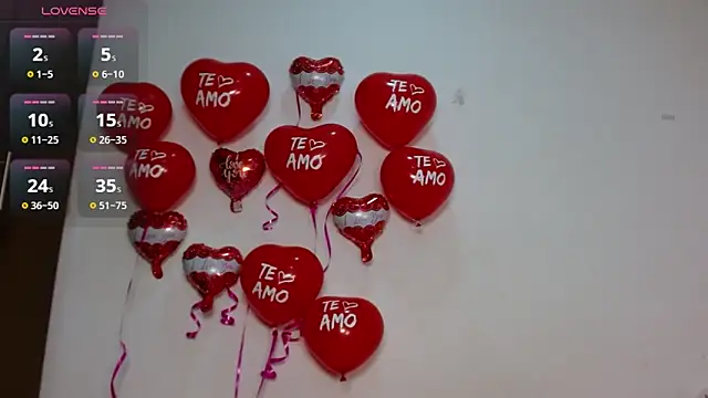 Snapshot of Kayla21_ chatting on February 12, 2026, 1:06 pm Kayla21 online show from February 12, 2026, 1:06 pm