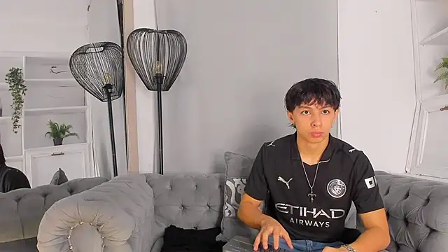 Tyler durten online show from October 17, 2025, 2:59 am