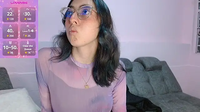 AnnieSparkle online show from October 31, 2025, 2:12 am