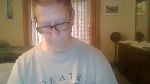 camminmichaellll online show from September 18, 2025, 11:51 pm