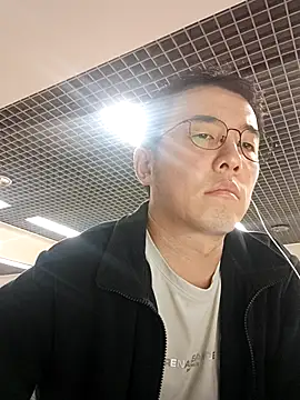 nnnnnan9527 online show from October 11, 2025, 7:40 am