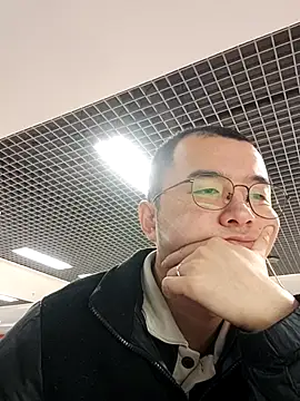 nnnnnan9527 online show from January 9, 2026, 2:03 am