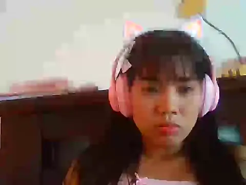 Snapshot of AnnewithanE chatting on September 24, 2025, 7:55 am AnnewithanE online show from September 24, 2025, 7:55 am