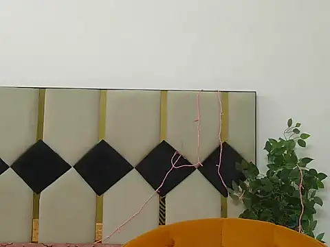 Its-ishikaa online show from October 25, 2025, 4:20 am