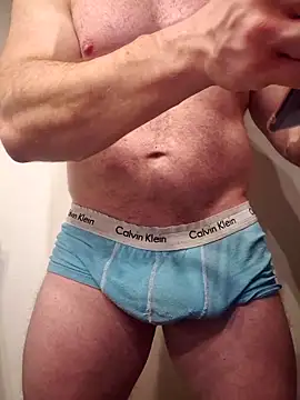 AlphaGymMale online show from December 14, 2025, 12:27 am